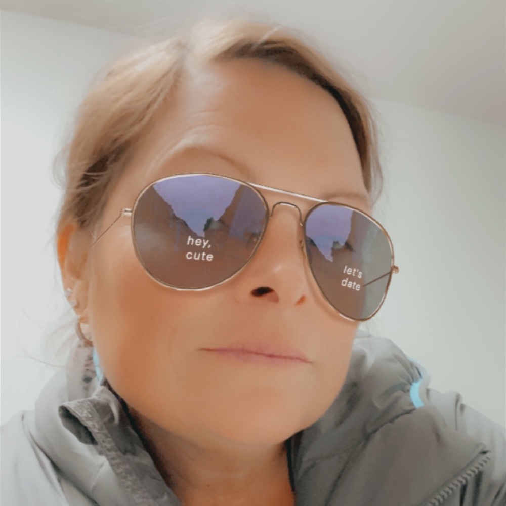 Meet your Posher, Myrna